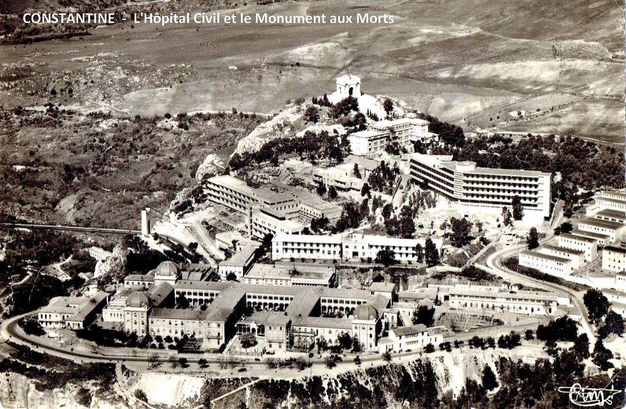 Constantine - Vue aerienne - Monument aux Morts et Hopital Civil.jpg